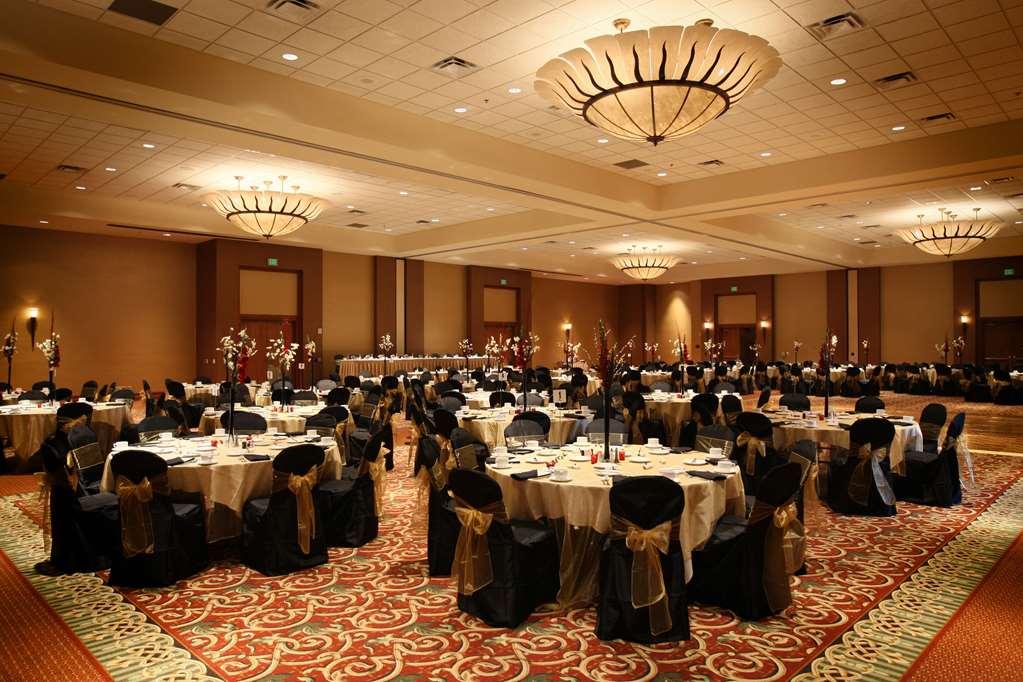 Hotel Doubletree By Hilton Bay - Riverfront Bay City