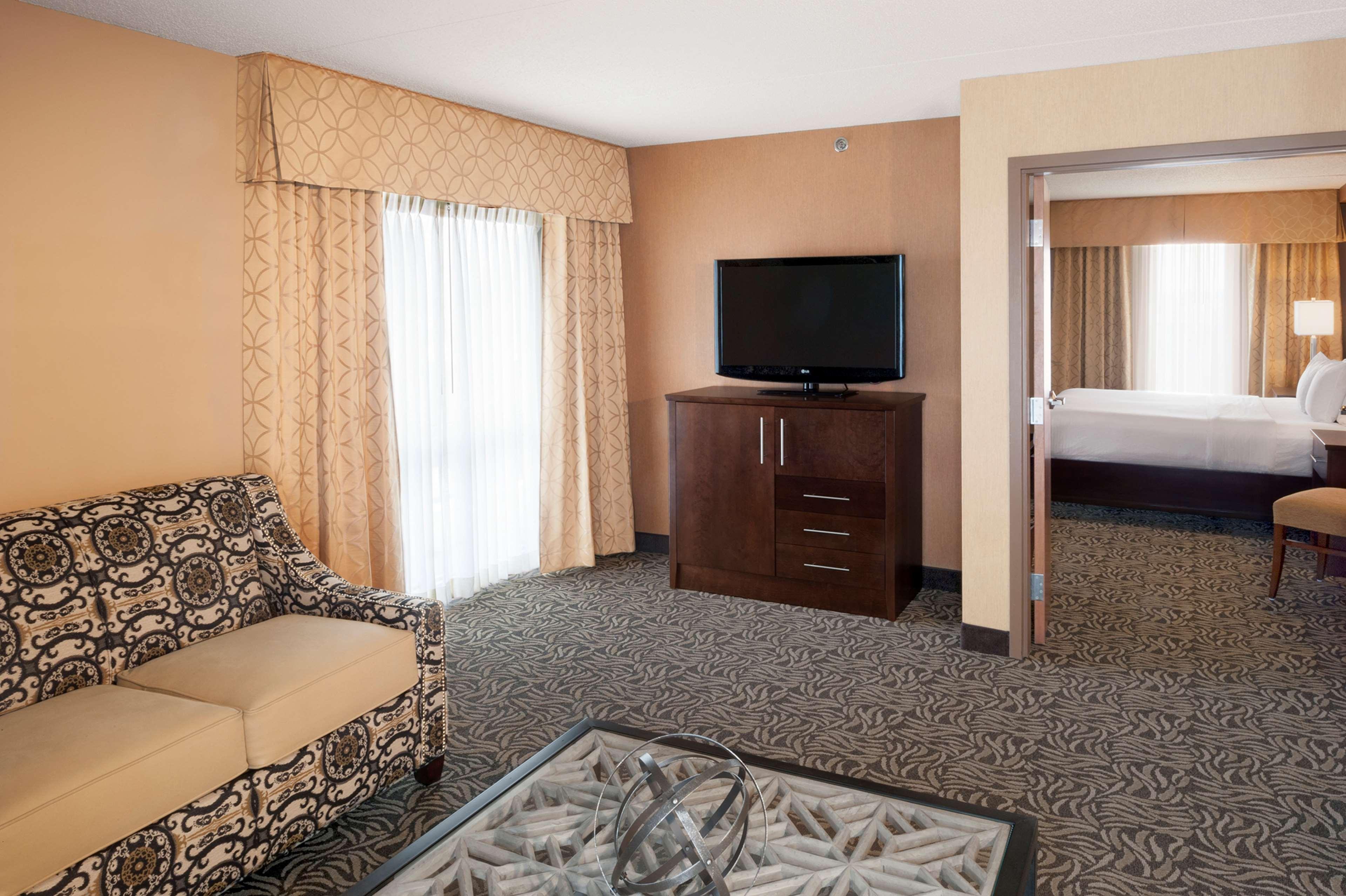 Hotel Doubletree By Hilton Bay - Riverfront
