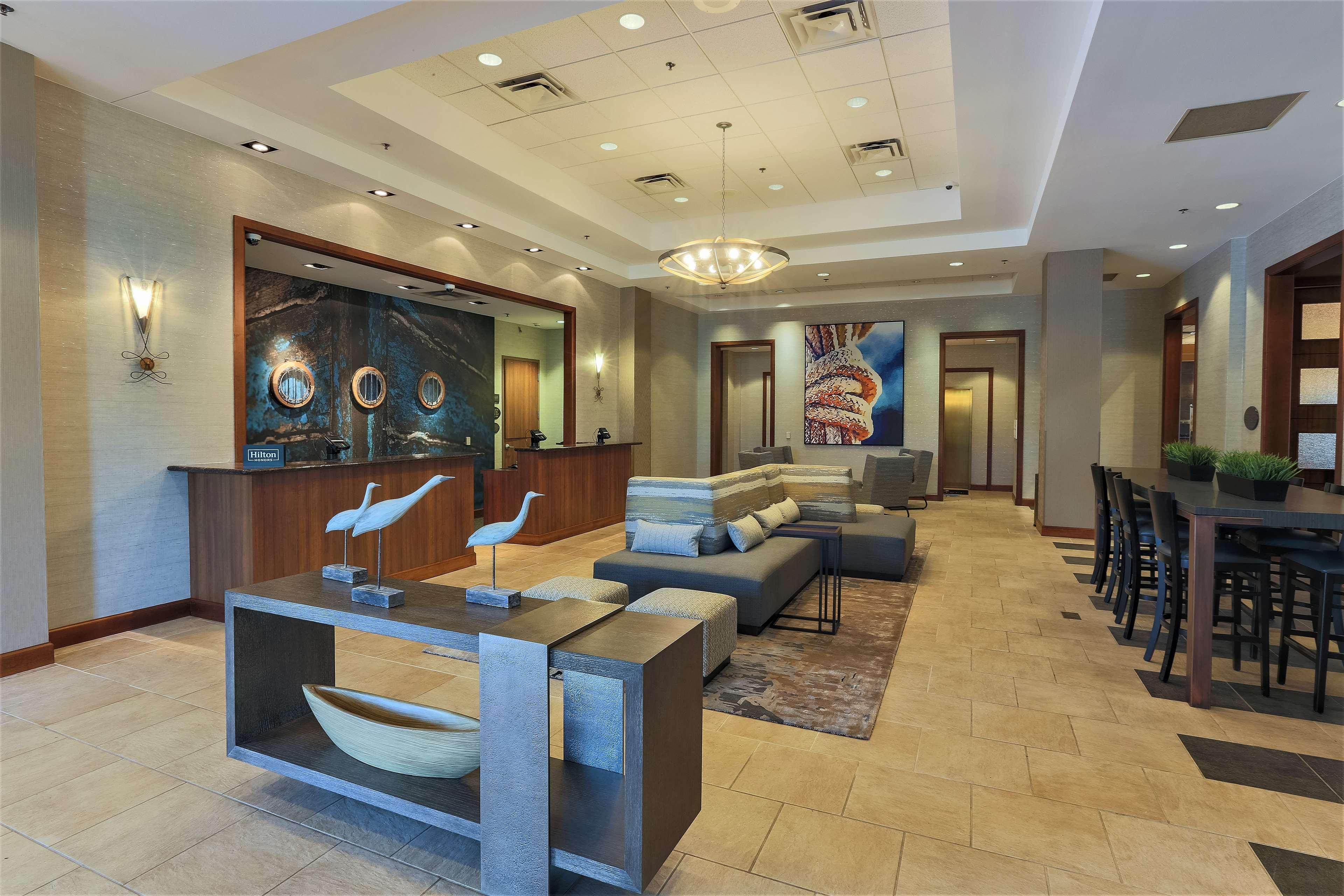 Hotel Doubletree By Hilton Bay - Riverfront 4*