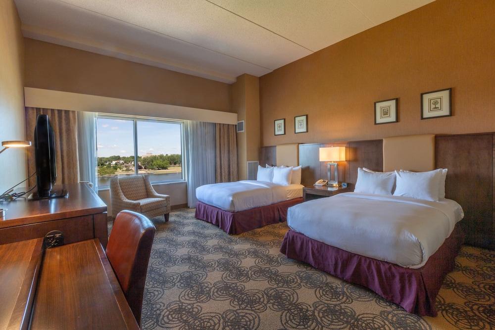 Doubletree By Hilton Bay - Riverfront Hotel Bay City