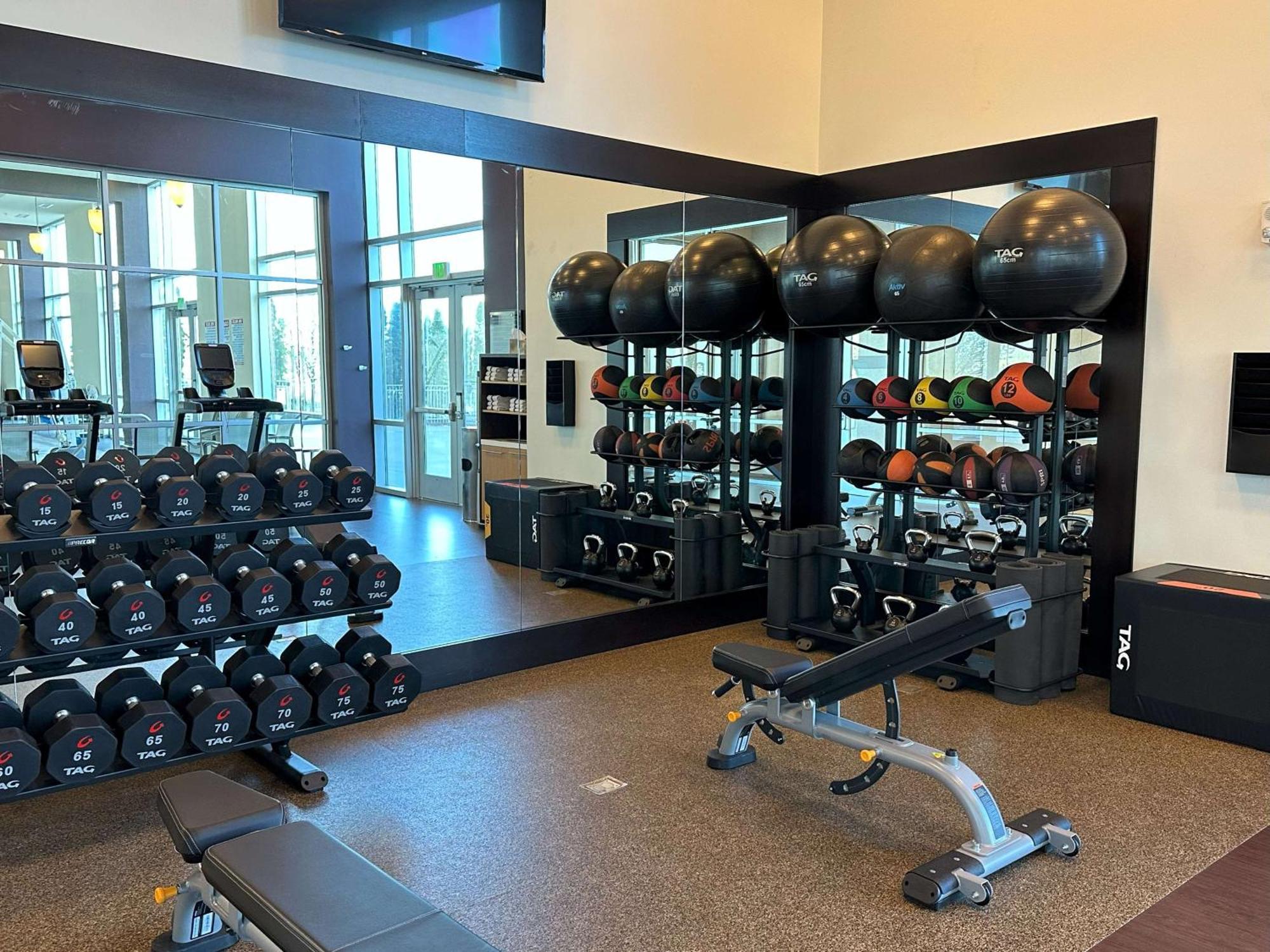 Hotel Doubletree By Hilton Bay - Riverfront 4*