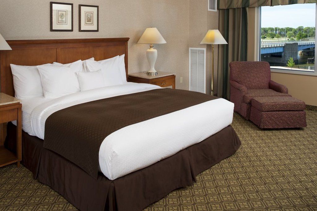 Doubletree By Hilton Bay - Riverfront